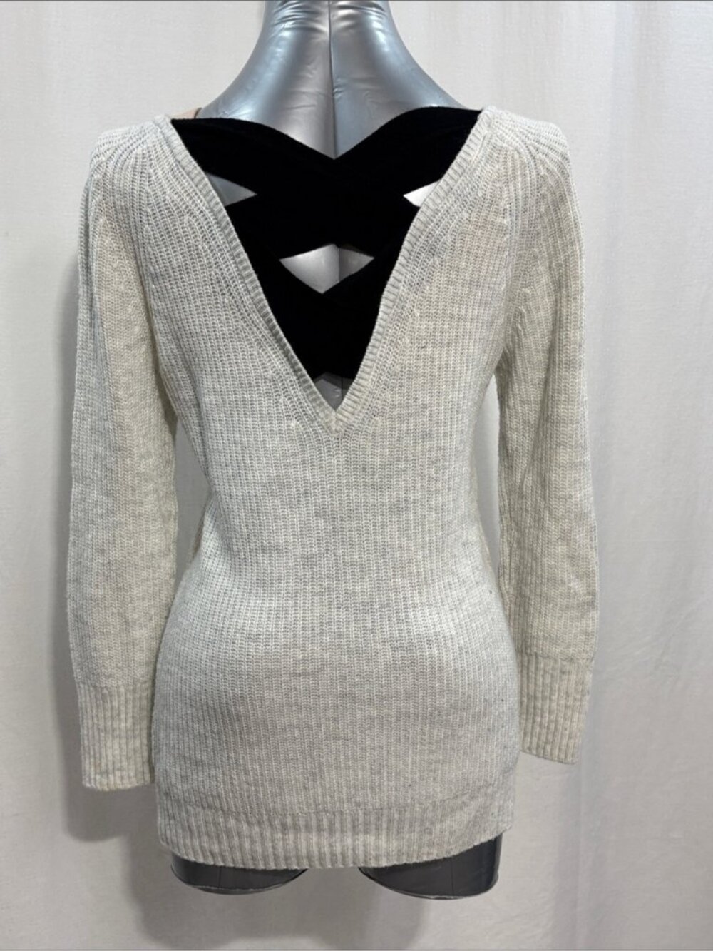 Dynamite Light Heather Gray Scoopneck Knit Sweater w/crisscross open back 335